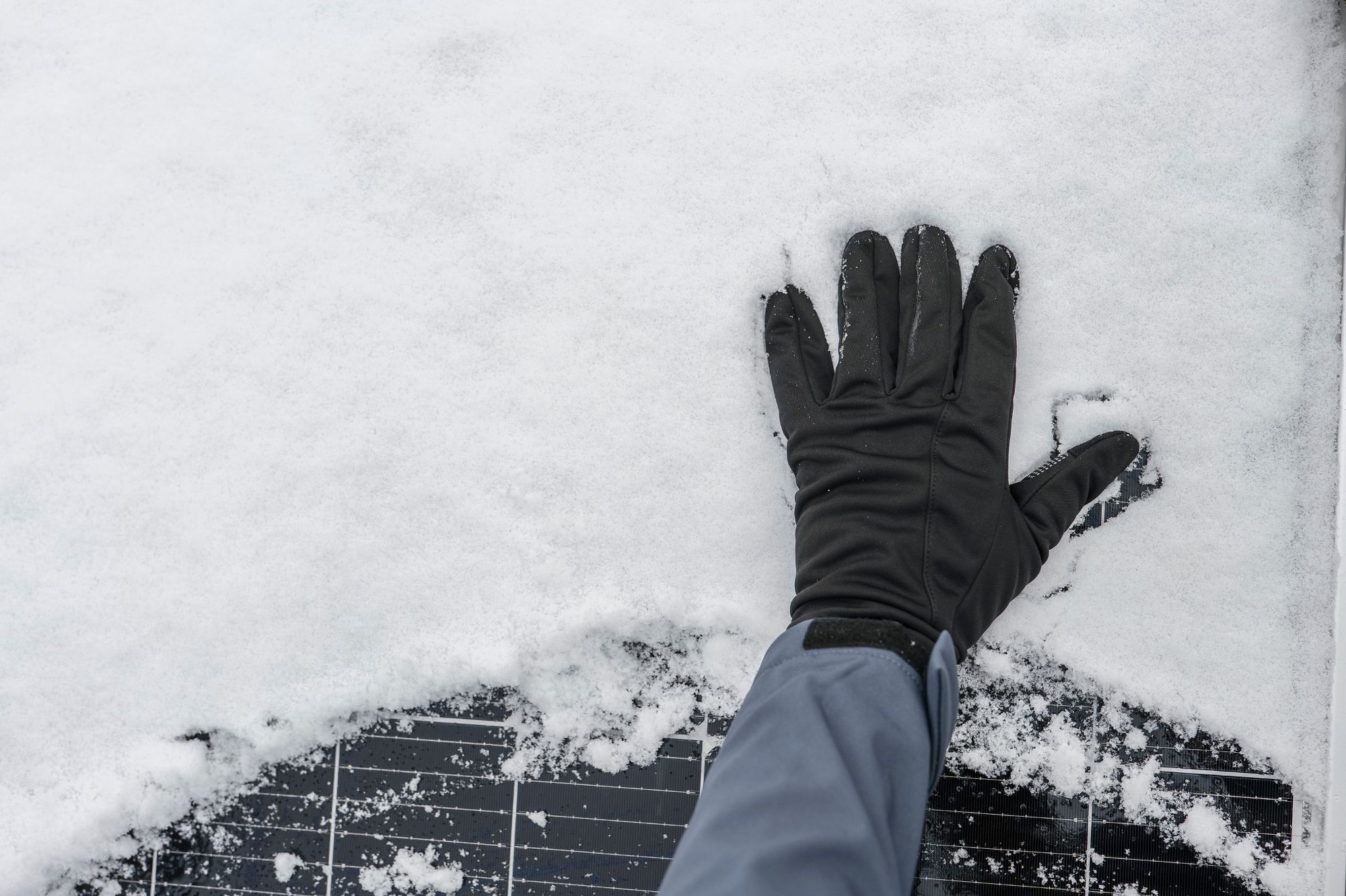 Praktický rádce, jak se starat o fotovoltaické panely v zimě